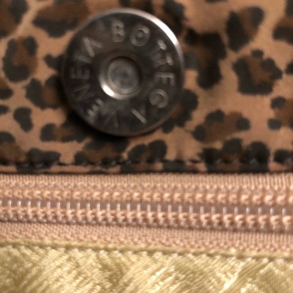 Bottega Veneta Leopard Print Handbag. made in Italy - Picture 10 of 10